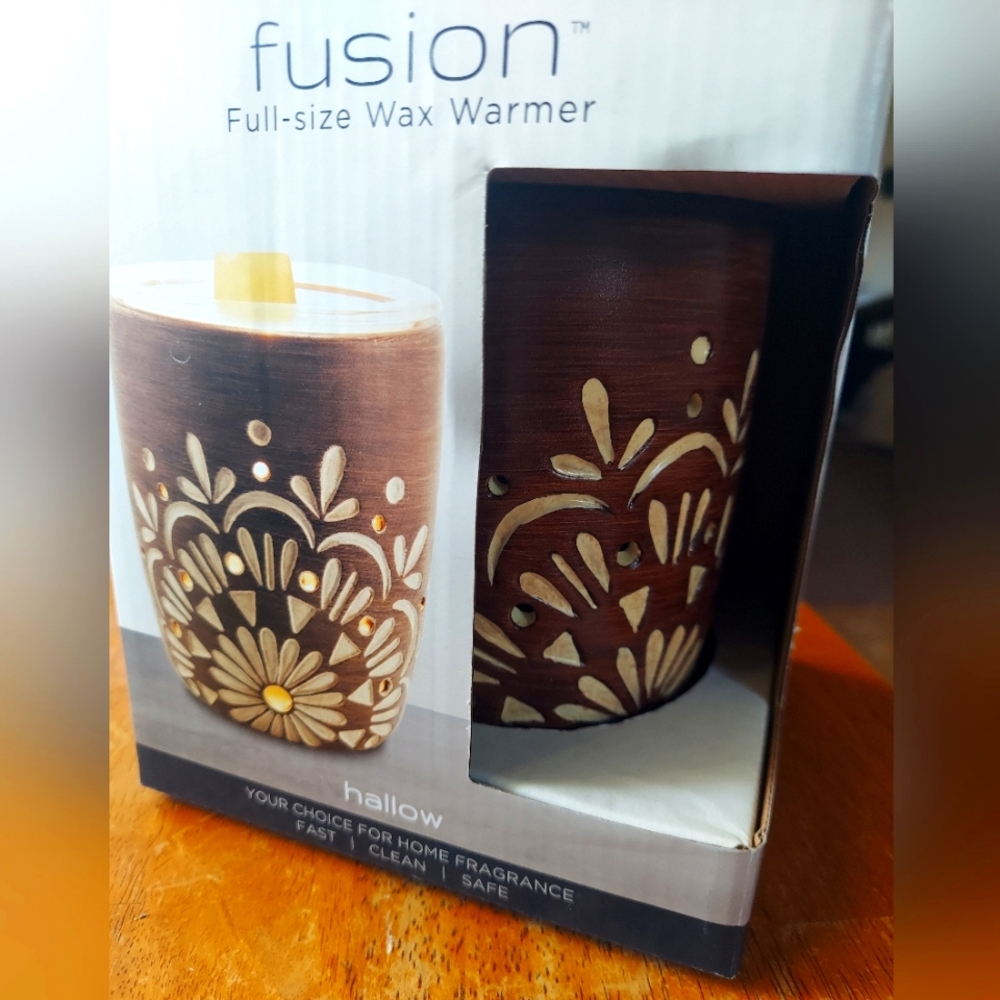 Wax warmer